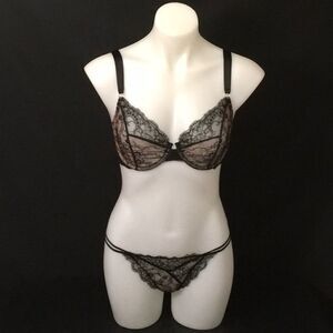 NEW!Victoria’s Secret Very Sexy Unlined DEMI